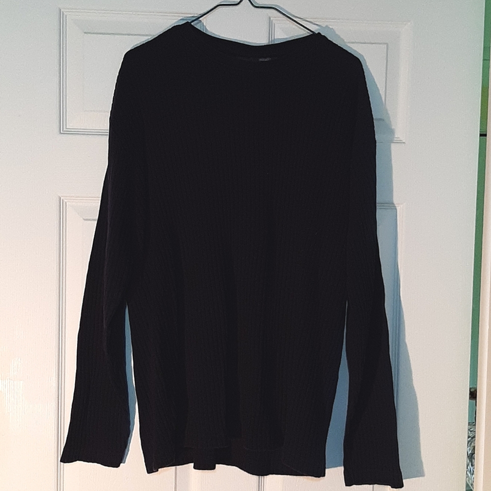 Nevada brand men's sweater. Dark blue, size large.